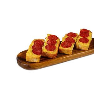 خبز بالثوم و البيباروني خبز بالثوم و البيباروني