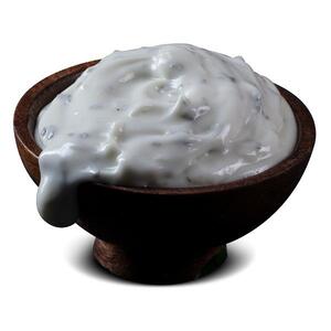 بيستو مايو صوص