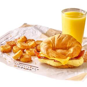 Egg Bacon Croissan’wich 